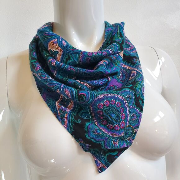 Vintage 80s Turquoise Green Paisley Neckerchief - Picture 1 of 8